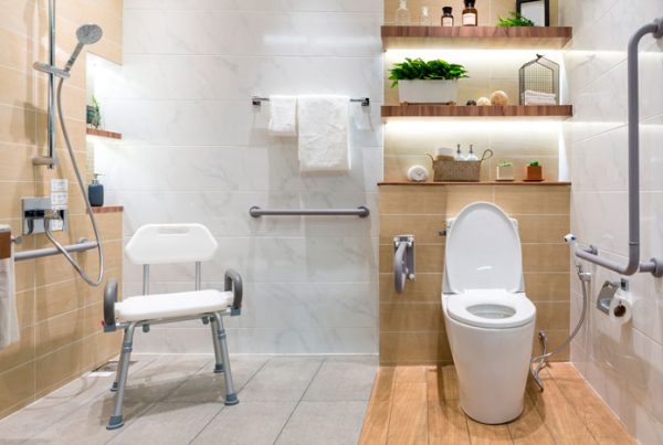 Salle de bains PMR