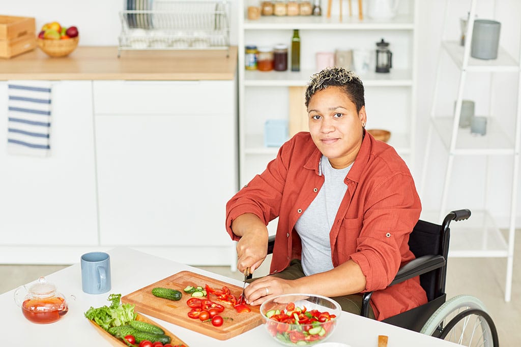 COMMENT AMÉNAGER UNE CUISINE POUR PMR ?